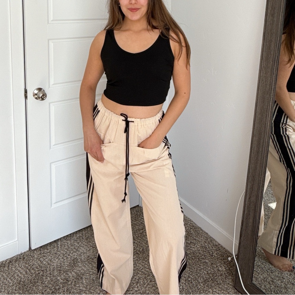 Amazon Black and Cream Women's Pants